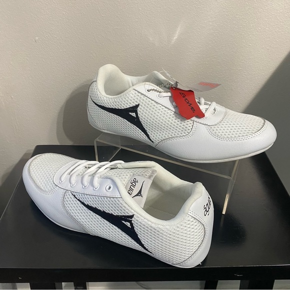 Aguias Shoes - Aguias Evolve Lightweight Shoes Sneakers Womens 9.5, 9 White